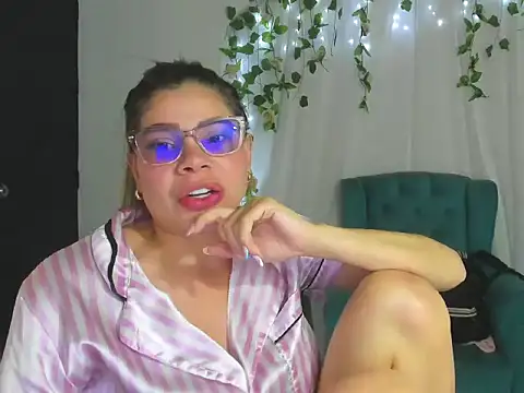 Taragreyt_ – live chatrum