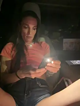 חדר צ'אט בשידור חי של Just_Cassi