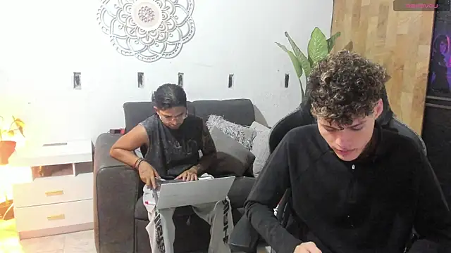 abrahan_y_alejo Live Chatraum