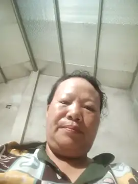 Živá chatovací místnost Queenie9z