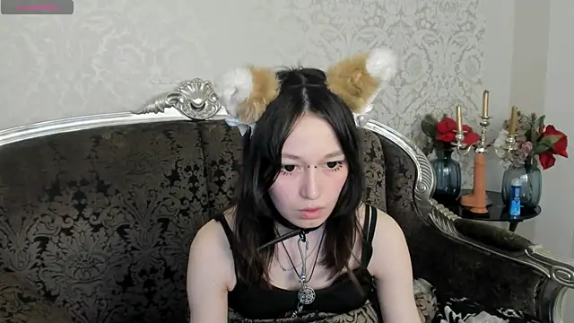 AriettiHamoe's Live Chat Room