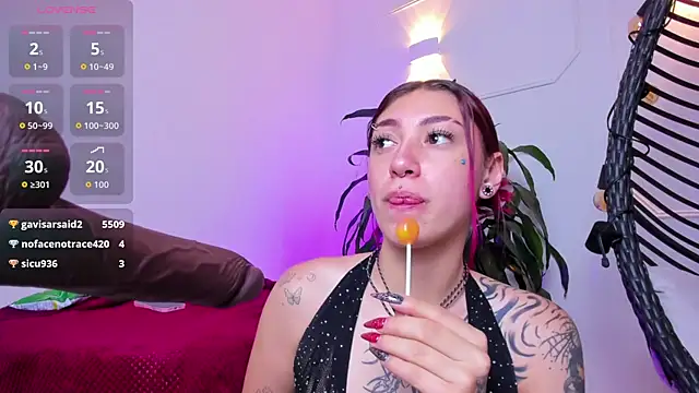 Cherry_Velour_ – Naživo chatovacia miestnosť