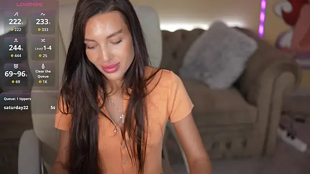 Chat soba uživo modela JasminBee