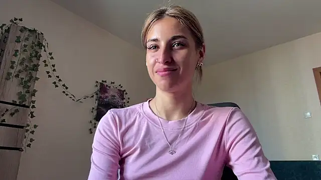 Rossy_S – live chatrum