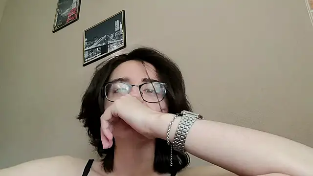 TameshaCreggett's Live Chat Room
