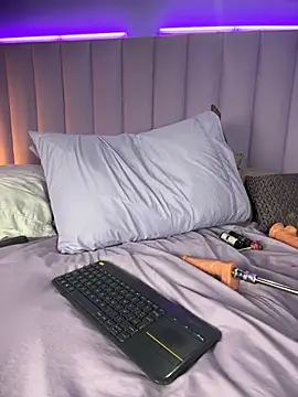 nixierose_ Adlı Modelin Canlı Sohbet Odası