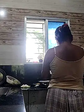 חדר צ'אט בשידור חי של cpple22