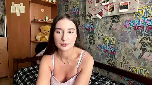 KittyNoSkirty – live chatrum