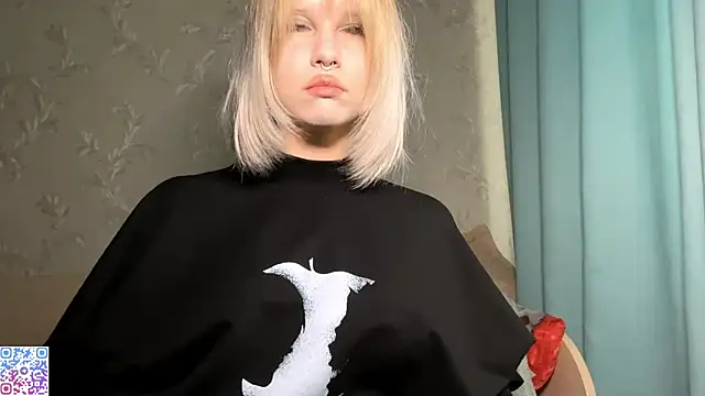 Онлайн чат JessicaLowland