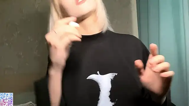 JessicaLowland чат на живо