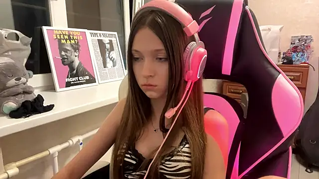 Evet_Bloserfuls' Live Sex Cam Show