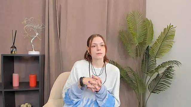 YaelHoughtling's Live Sex Cam Show