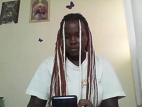 Queenblackebony's Live Chat Room