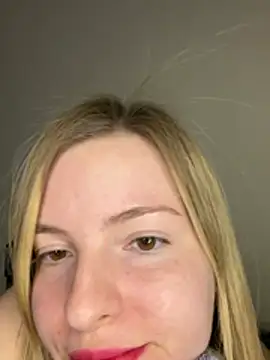 heyitskiara Live Chatraum
