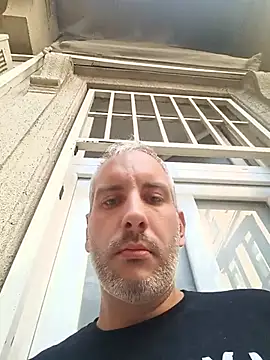 LineAaah Live chatroom