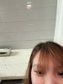 Sayhi-bibi's Live Chat Room