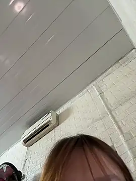 Sayhi-bibi's Live Chat Room