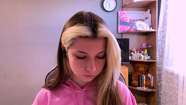 SherikaAzzarella's Webcam Show
