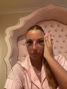 Laceyyxox 실시간 채팅방
