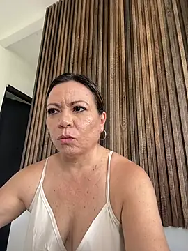 Scarlett_Noil – live chatrum