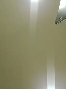 caroline_bennett 실시간 채팅방