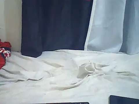 Tamara-5's Live Chat Room
