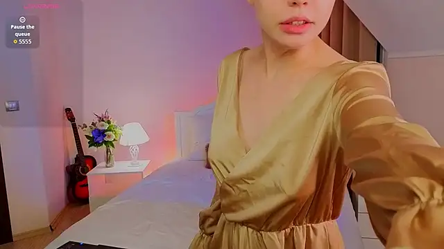HeavenSinss 色情直播秀