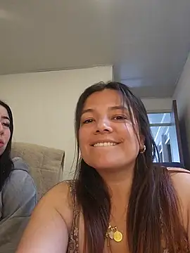 Soy_manuela's Live Chat Room