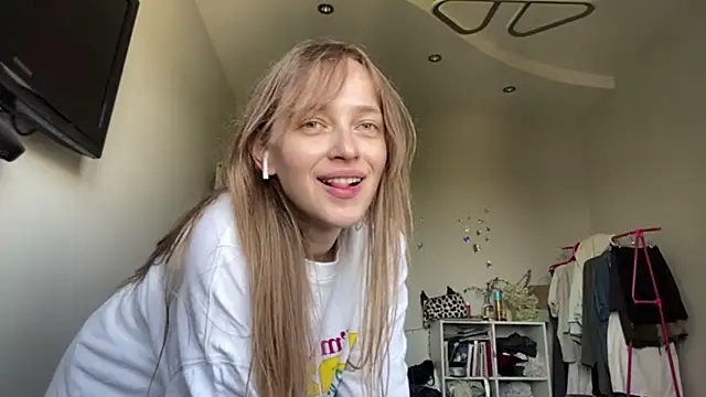 EarlenePedrogo Adlı Modelin Canlı Sohbet Odası