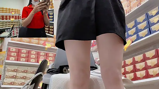Yurina_Saito Ruang Obrolan Langsung