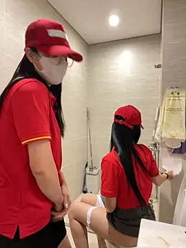 Sneaky_Cumshoot webcam show