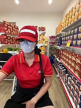 Sneaky_Cumshoot লাইভ চ্যাট রুম