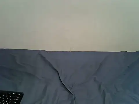 Petitepoppyy's Live Chat Room