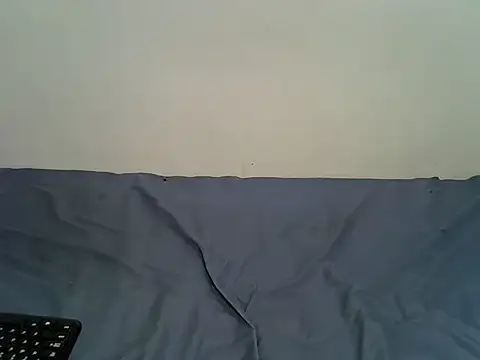 Petitepoppyy's Live Chat Room