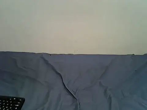 Petitepoppyy's Live Chat Room