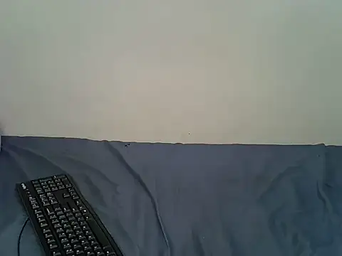 Petitepoppyy's Live Chat Room
