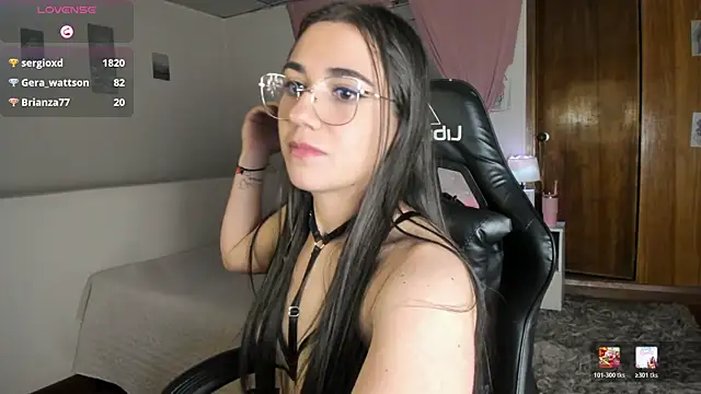 Živá chatovací místnost Giselle_Fox
