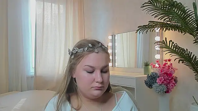 JennifferEwin's Live Chat Room