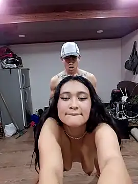 Sala de chat ao vivo de Emmaytonny