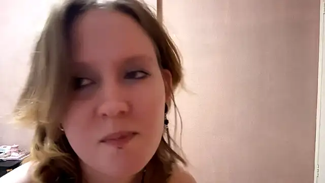 JosephineBulmer Live chatroom