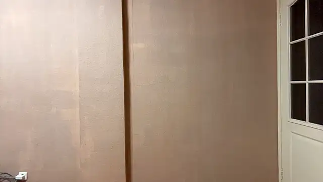 Chat soba uživo modela JosephineBulmer