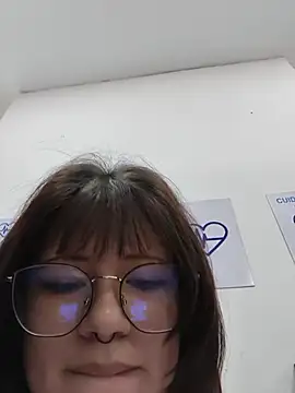 TATIANA--30 Live Chatraum