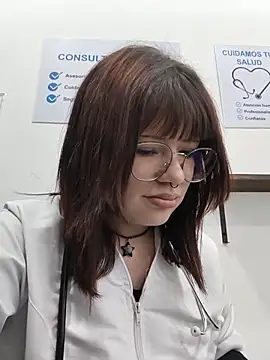 TATIANA--30 – live chatrum