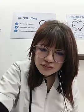 TATIANA--30 Live Chatraum