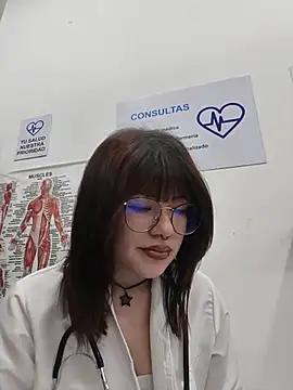 TATIANA--30n Live chat-huone