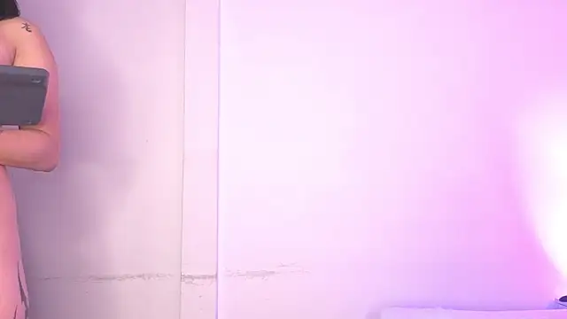 _misty_bl0od's Live Chat Room