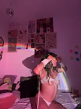 heybabymatcha's Live Chat Room