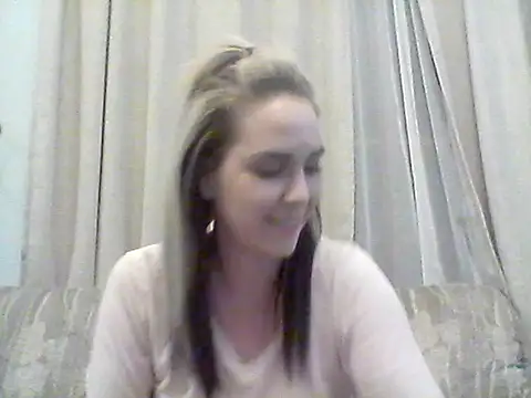 Stormy_Reigns' Live Chat Room