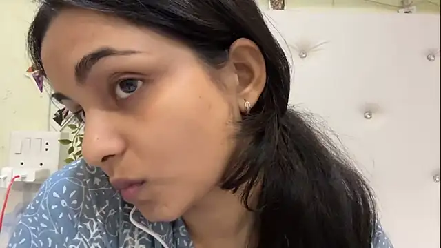 DainaFucci Live chatroom