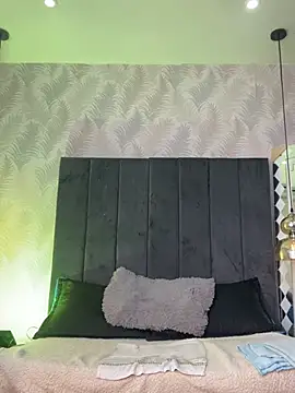 Chat soba uživo modela Angeelcherry_